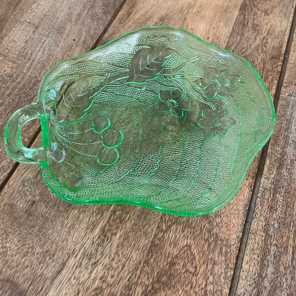 Uranium glass serving plate